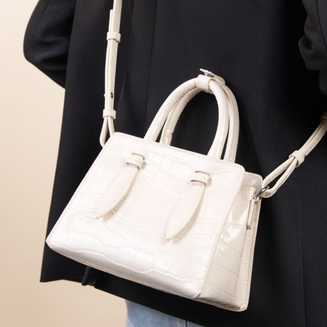 Ebon Chant Handbag