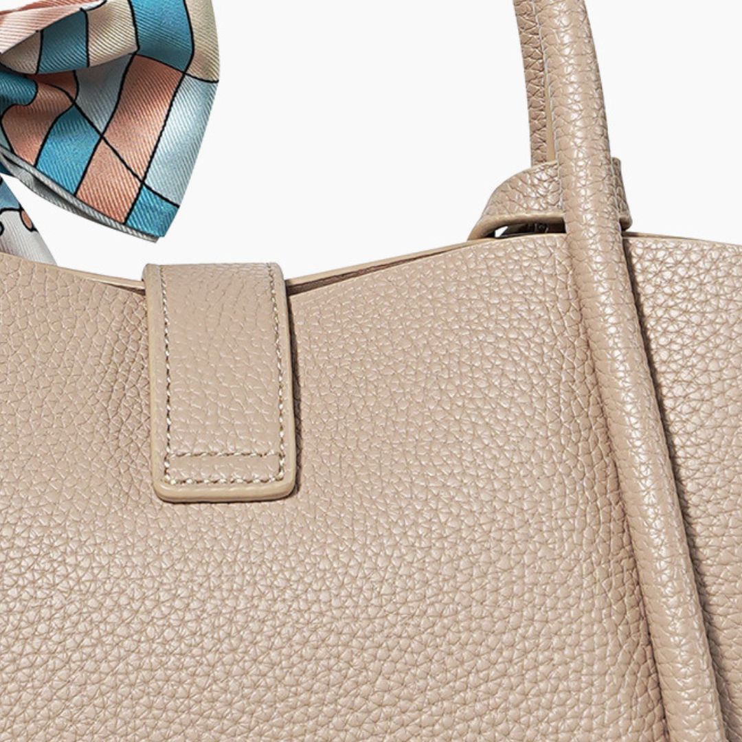 Noir Royale Handbag