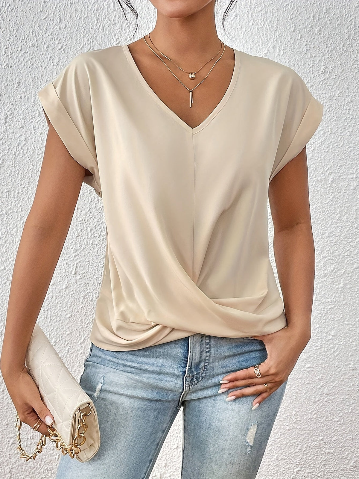 CLEO | CASUAL SWEETHEART NECK T-SHIRT