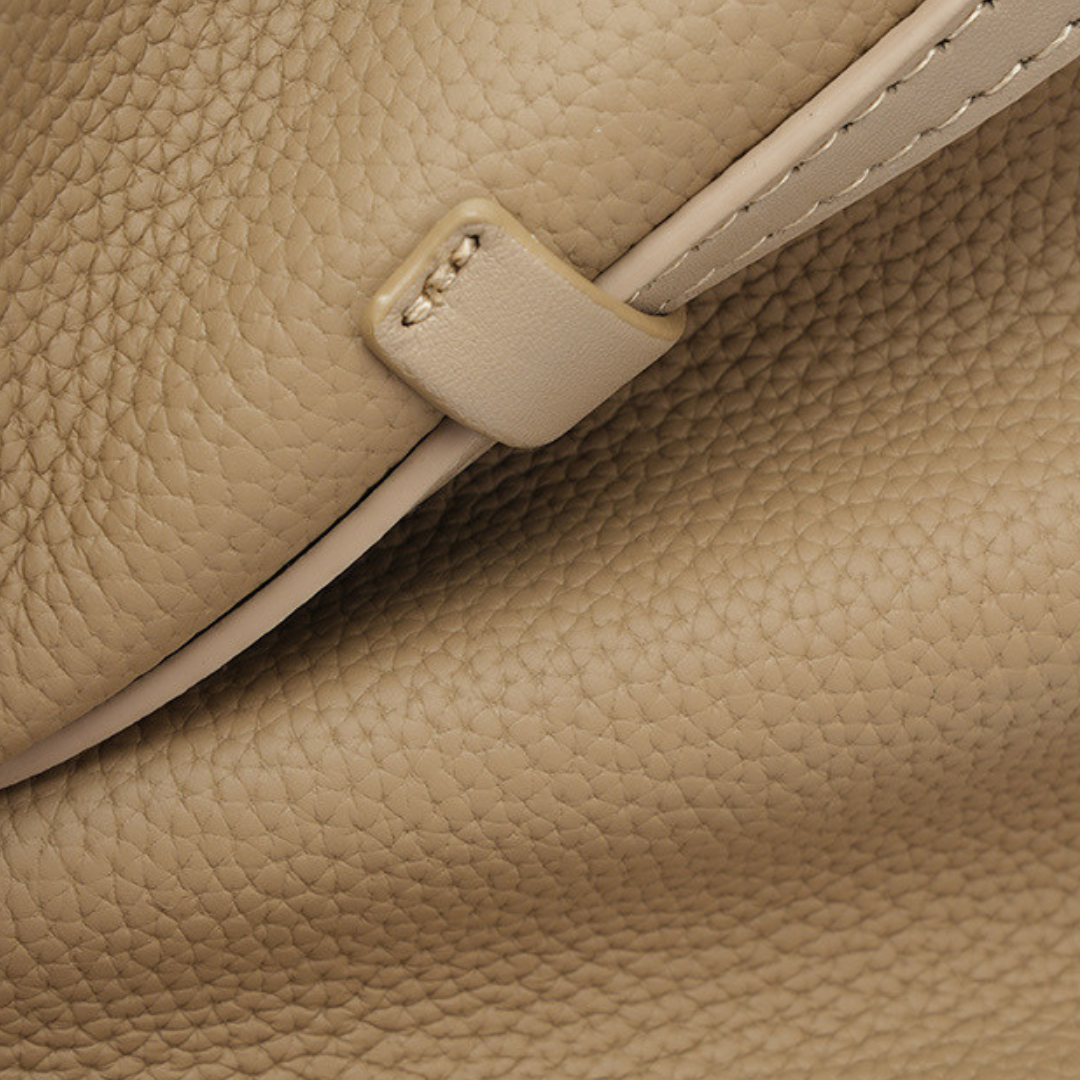 Élégance Suprême Handbag