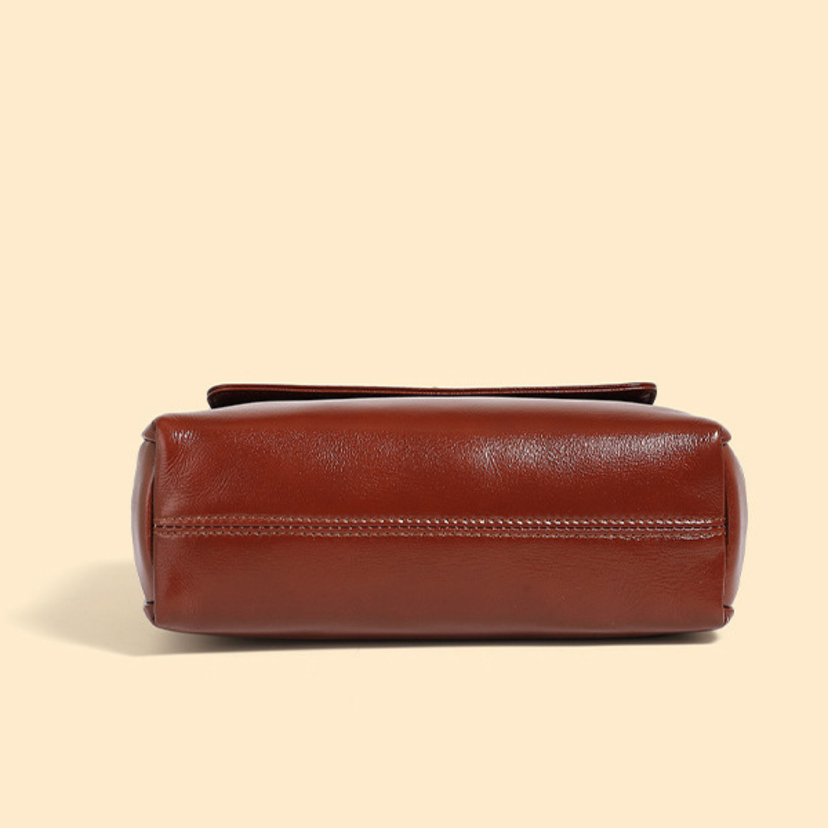 Élégance Dorée Handbag
