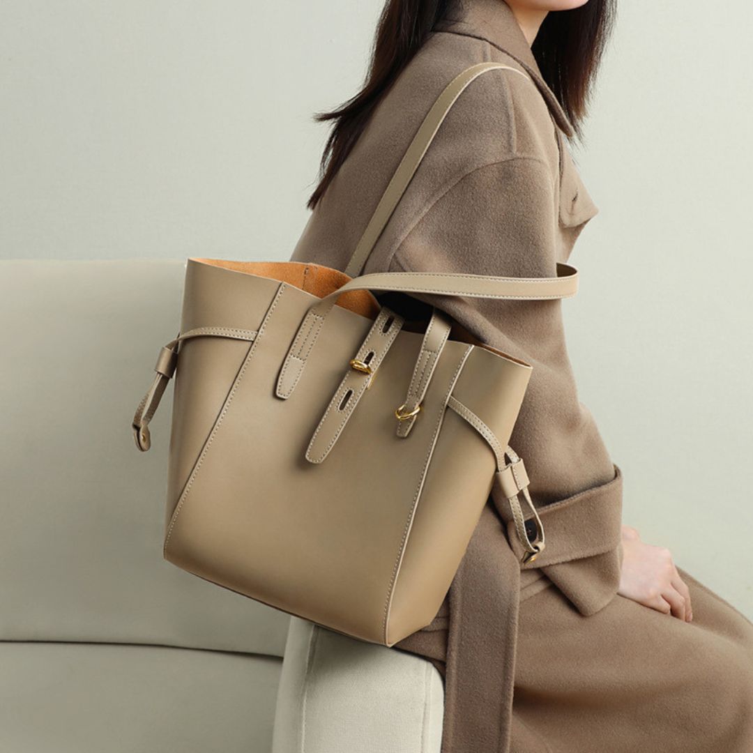 Lueur de Lune Handbag