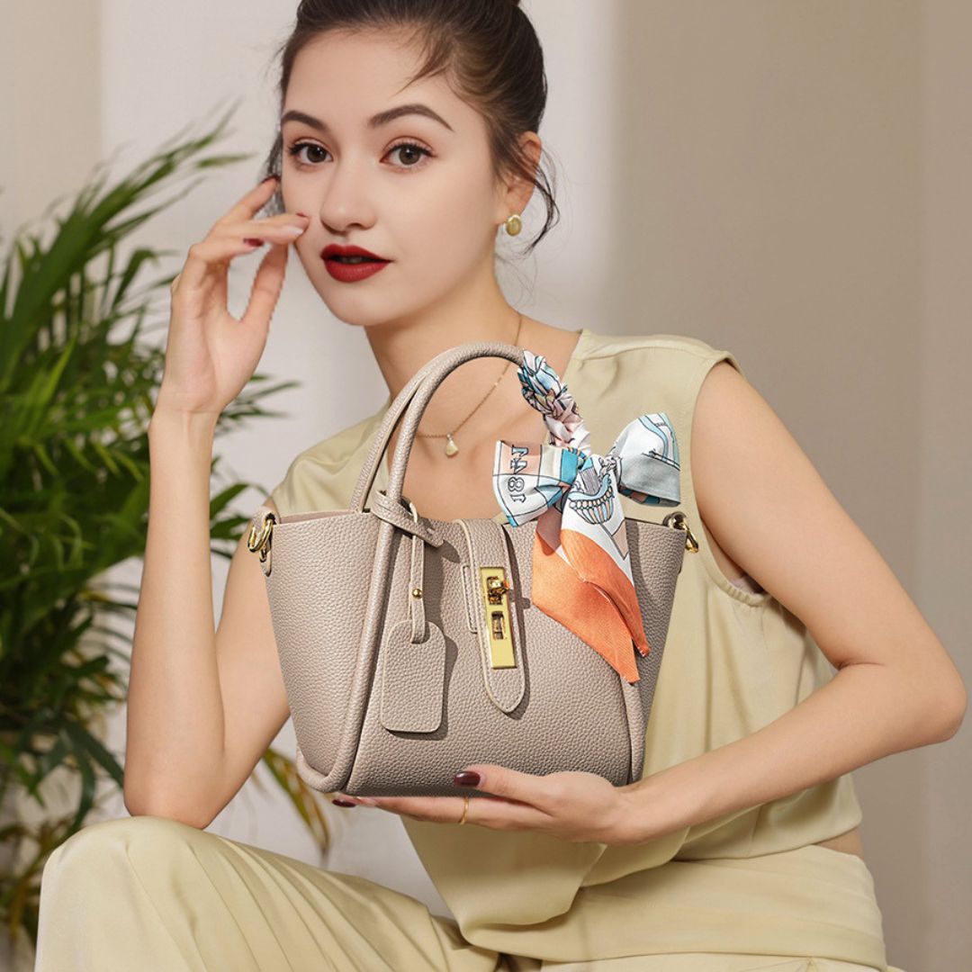 Noir Royale Handbag