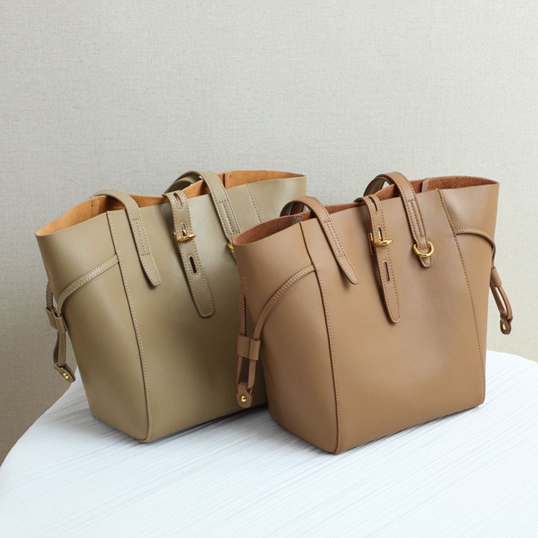 Lueur de Lune Handbag