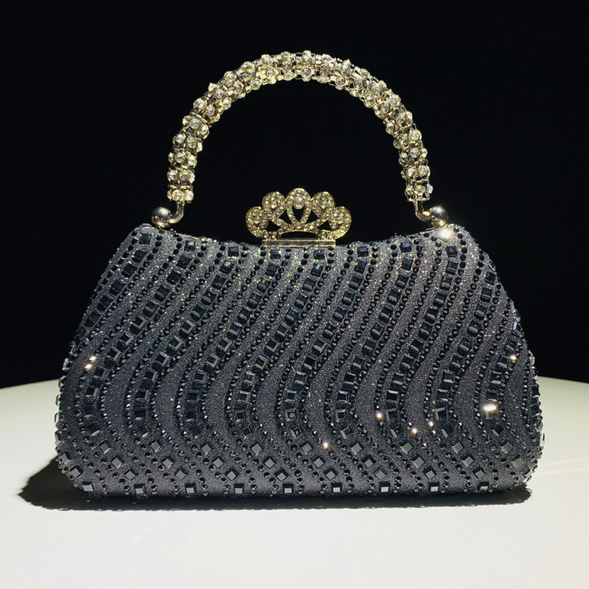 Éloise Signature Handbag