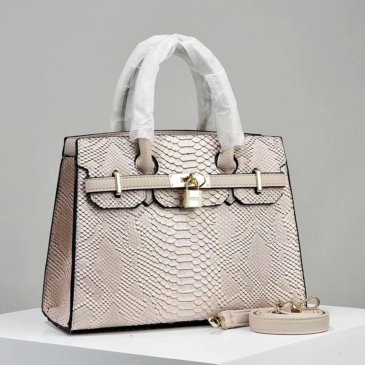 Aura Velvet Handbag