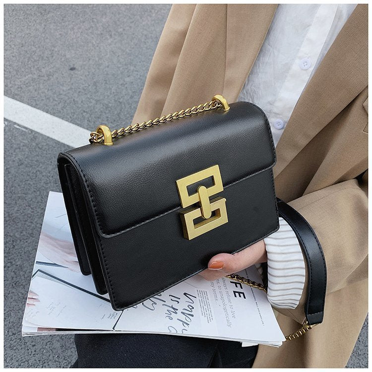 Quintessa Shoulder Bag