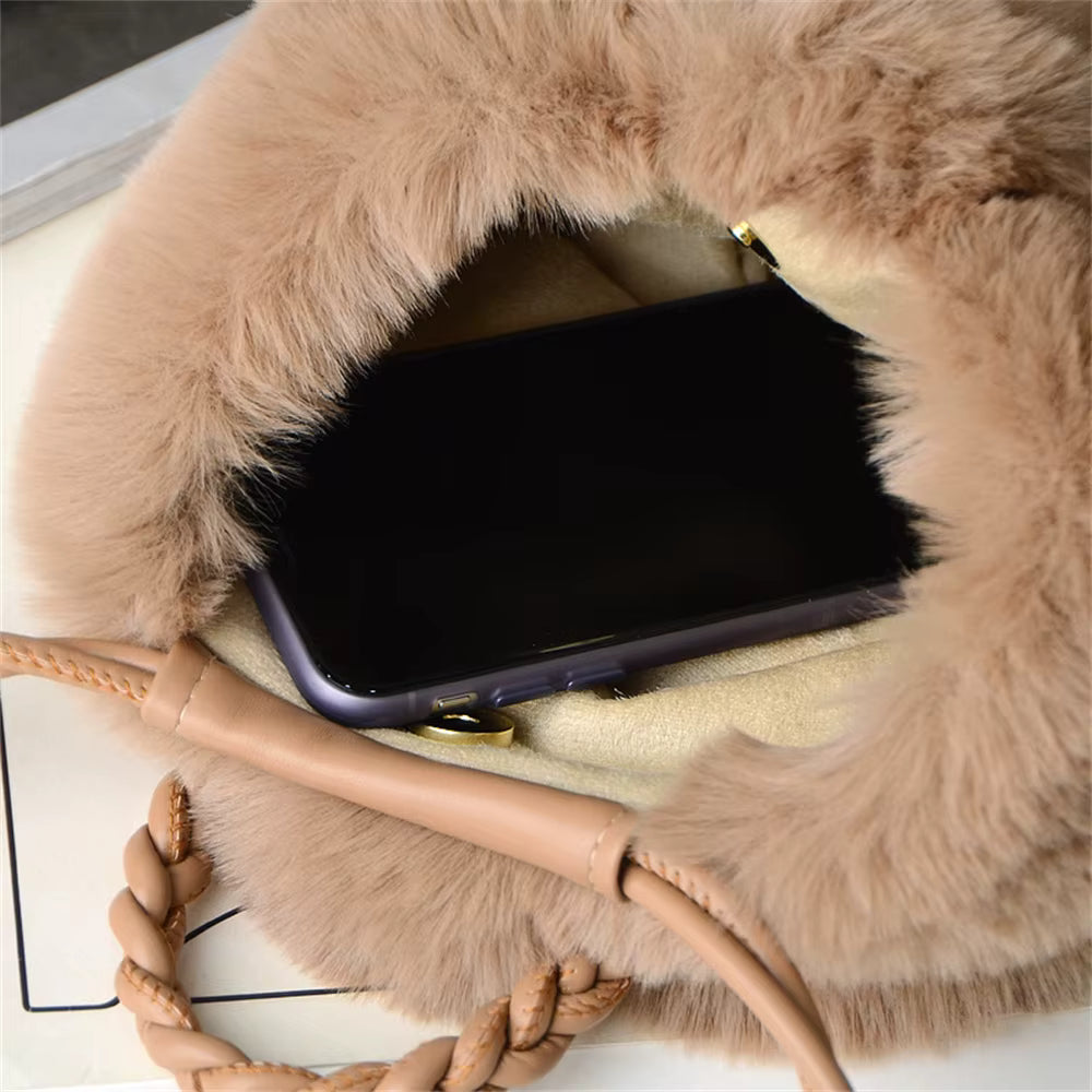 Marilyn | Plush Pumpkin Hand Bag