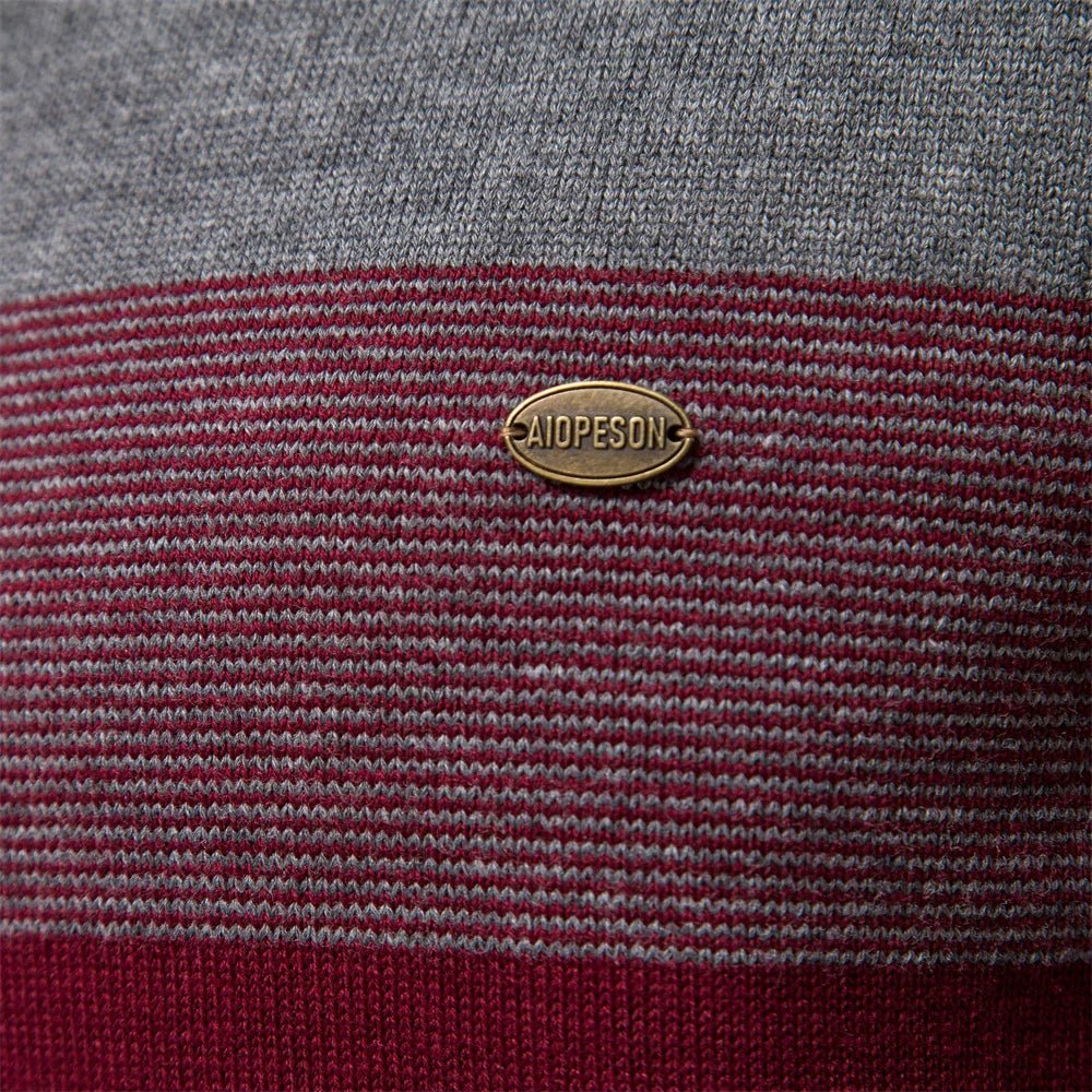 Zephyr | Stylish Sweater With Stand-Up Collar