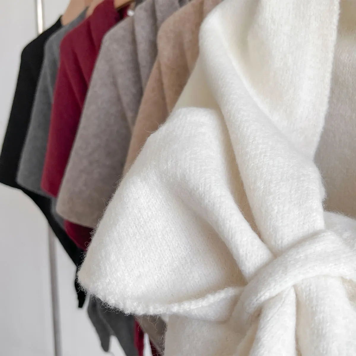 Elara™ Luxe Soft-Weave Scarf