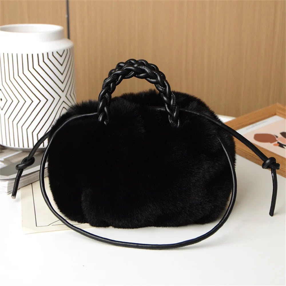 Marilyn | Plush Pumpkin Hand Bag