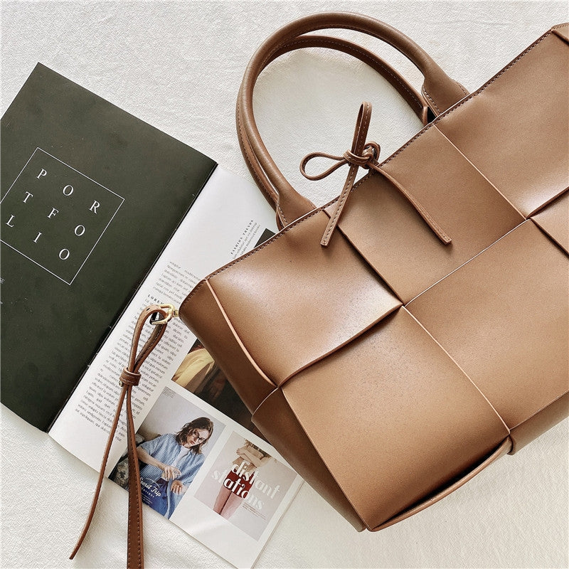 Zarah Tote Bag